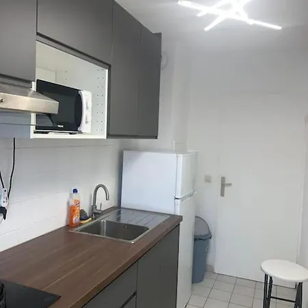Διαμέρισμα Evry Deux Pieces Confortables Dans Emplacement Ideale *